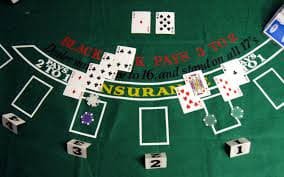 Gambaran keamanan digital dan enkripsi data untuk platform casino online